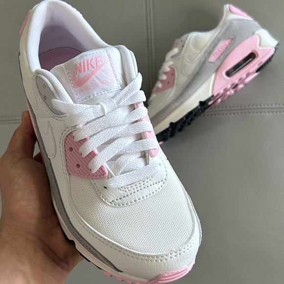 SIZE 8.5 - NIKE AIR MAX  90 ATHLETIC DEPARTMENT- PINK FOAM W - Picture 2 of 3
